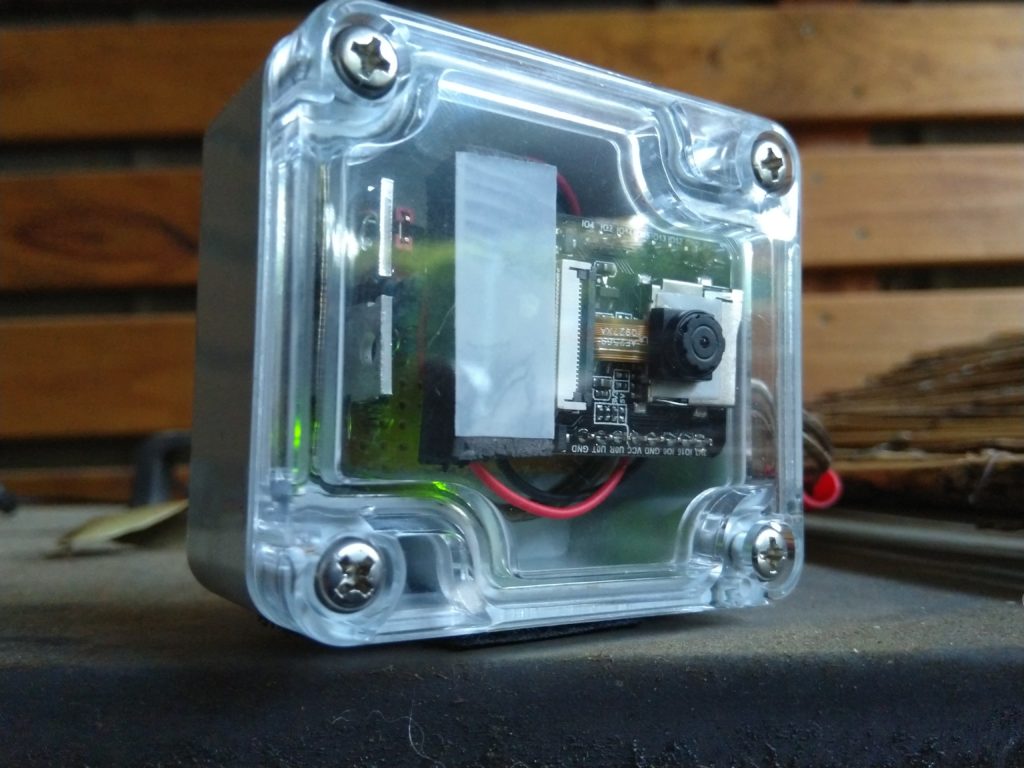 ESP32Cam powered by a custom ATTiny85 timer board
