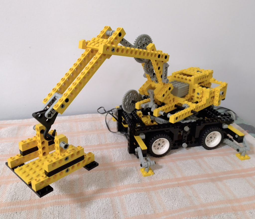 Completed Lego Technic 8094 crane, works perfectly!